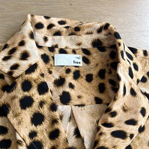 Wilfred button up leopard-esque size small